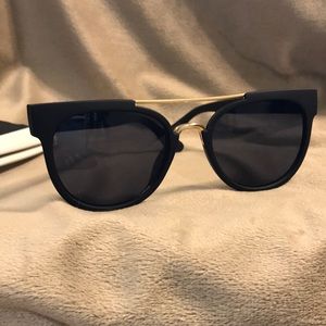 Quay Odin SunGlasses
